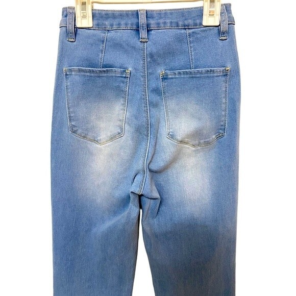 SHEIN Light Wash Raw Hem Flare Jeans - Picture 4 of 7